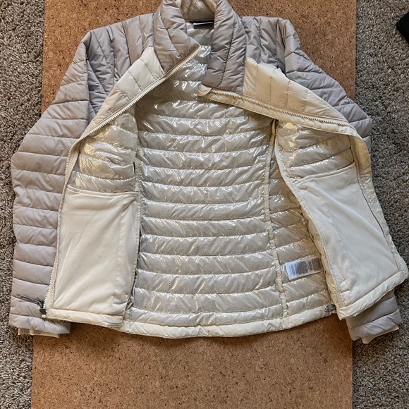 COLUMBIA // PUFFER JACKET // OMNI HEAT // WHITE & GREY // MEDIUM - Picture 4 of 4
